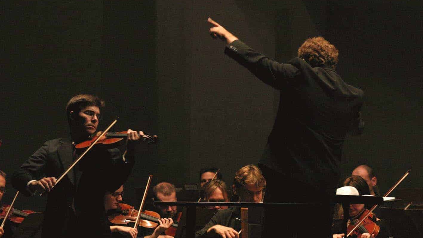 Nathan performing Brahms with Shlomo Mintz